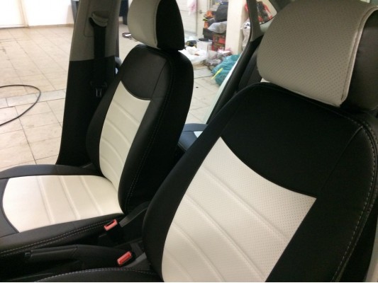 Авточехлы на Volkswagen Polo Авточехлы на Volkswagen Polo